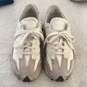 New Balance Women's Sneakers